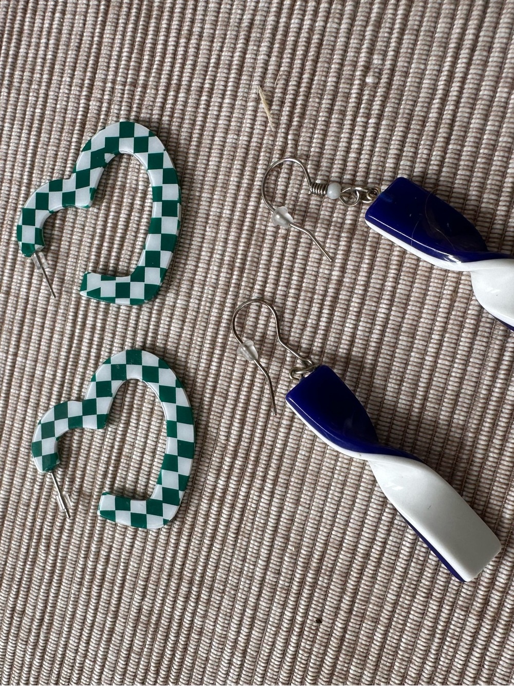 VINTAGE  Green Check Heart & Blue White Twisted Earrings Set